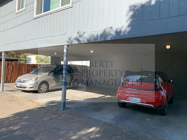 708 N Church St #5 — Photo 13