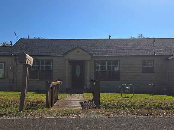 3rd image of 125 Weaver St