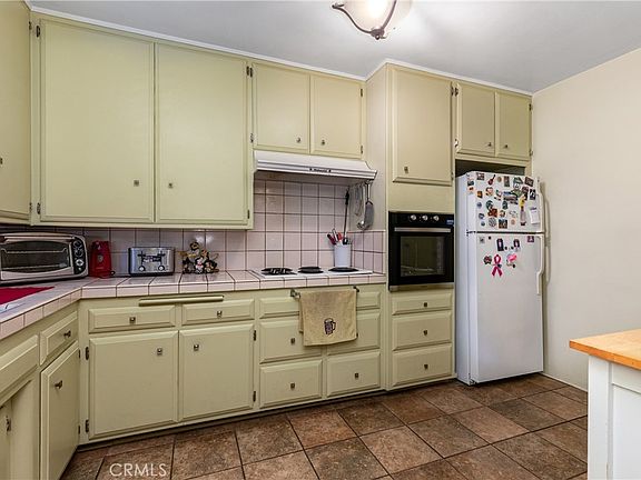 2nd image of 1273 E Appleton St APT 3