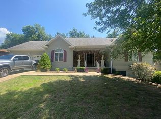 1802 Plaza Dr, Fulton, MO 65251