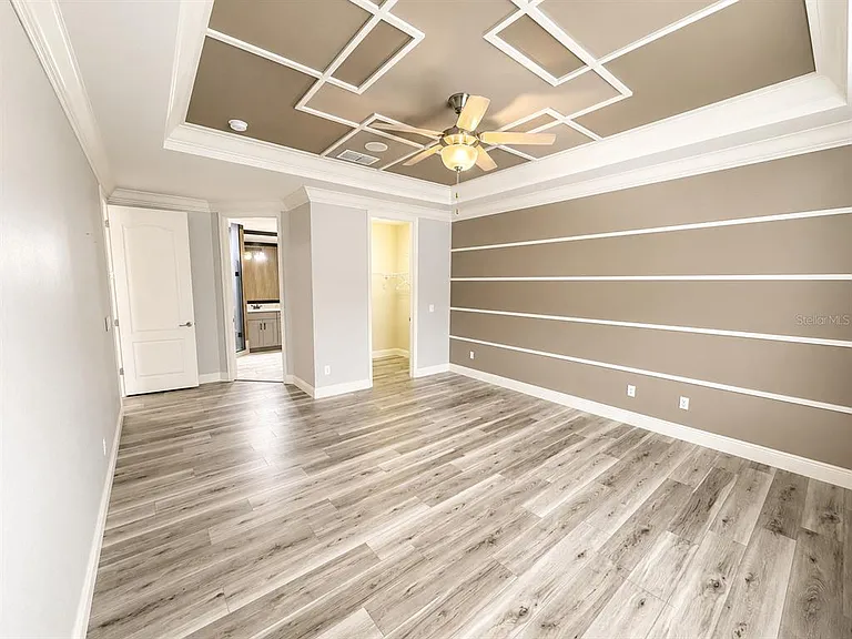 10403 Belfry Cir — Photo 17