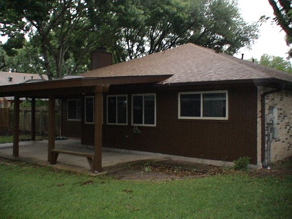 2nd image of 120 Kerry Brook Dr