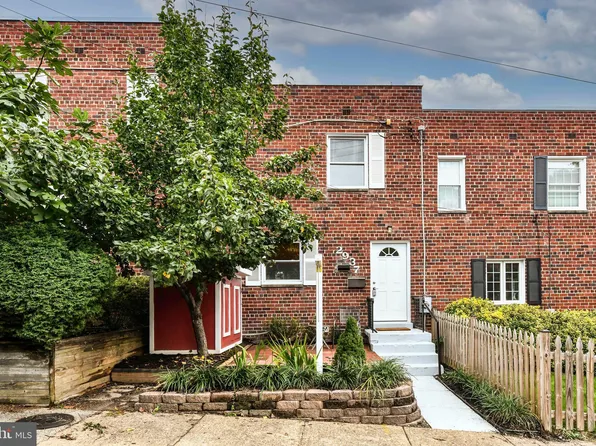 2937 Sycamore St, Alexandria, VA 22305