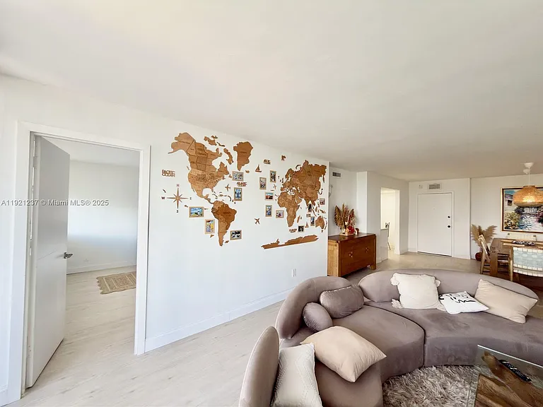 3140 S Ocean Dr #512 — Photo 18