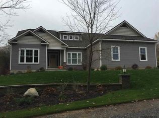 1 Eastridge Dr, Saratoga Springs, NY 12866