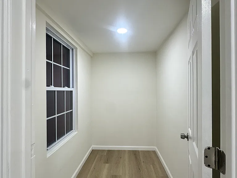 7 Circle Ave #2 — Photo 8
