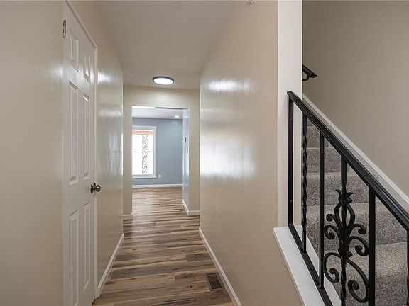 5th image of 4448 Valley View St