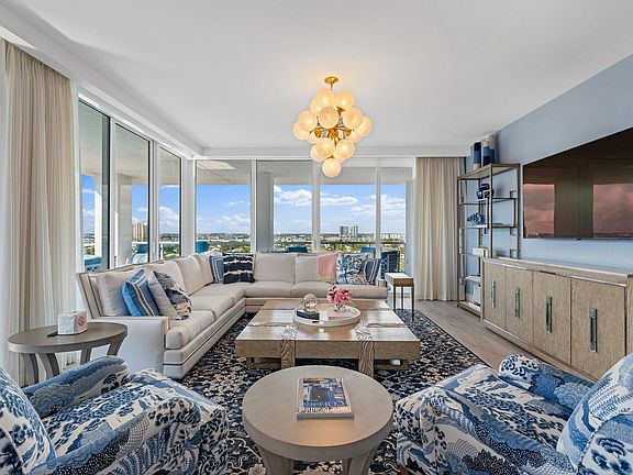 4th image of 3730 N Ocean Drive #9d
