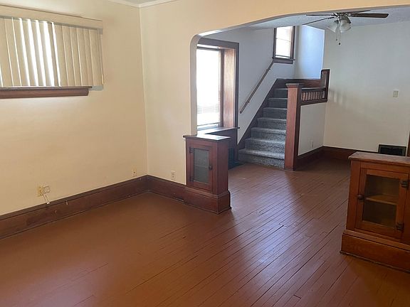 2nd image of 100 E Mapledale Ave #100