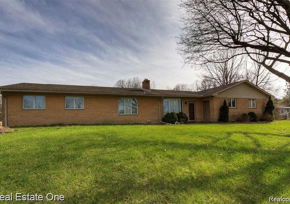 11450 Hyne Rd, Brighton, MI 48114 Zillow