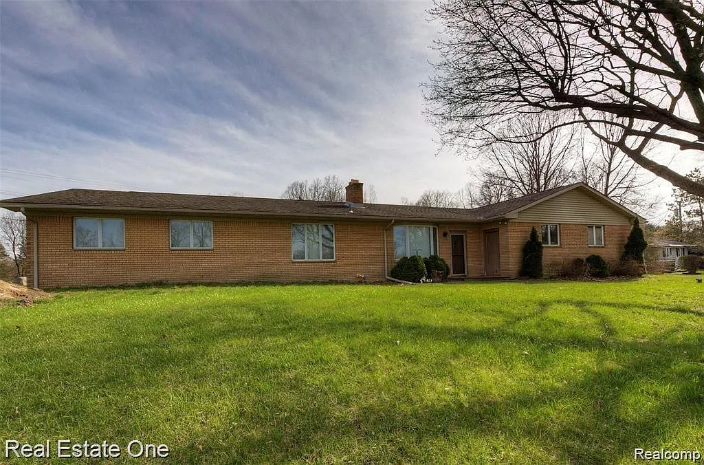11450 Hyne Rd photo 1