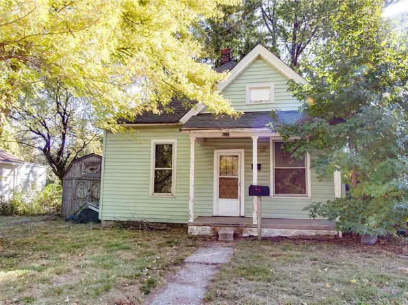 601 Lampert St, Alton, IL 62002