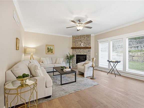 4th image of 6809 Prairie Ln