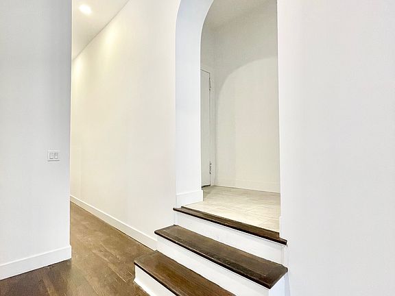 5th image of 10 E 16th St #2