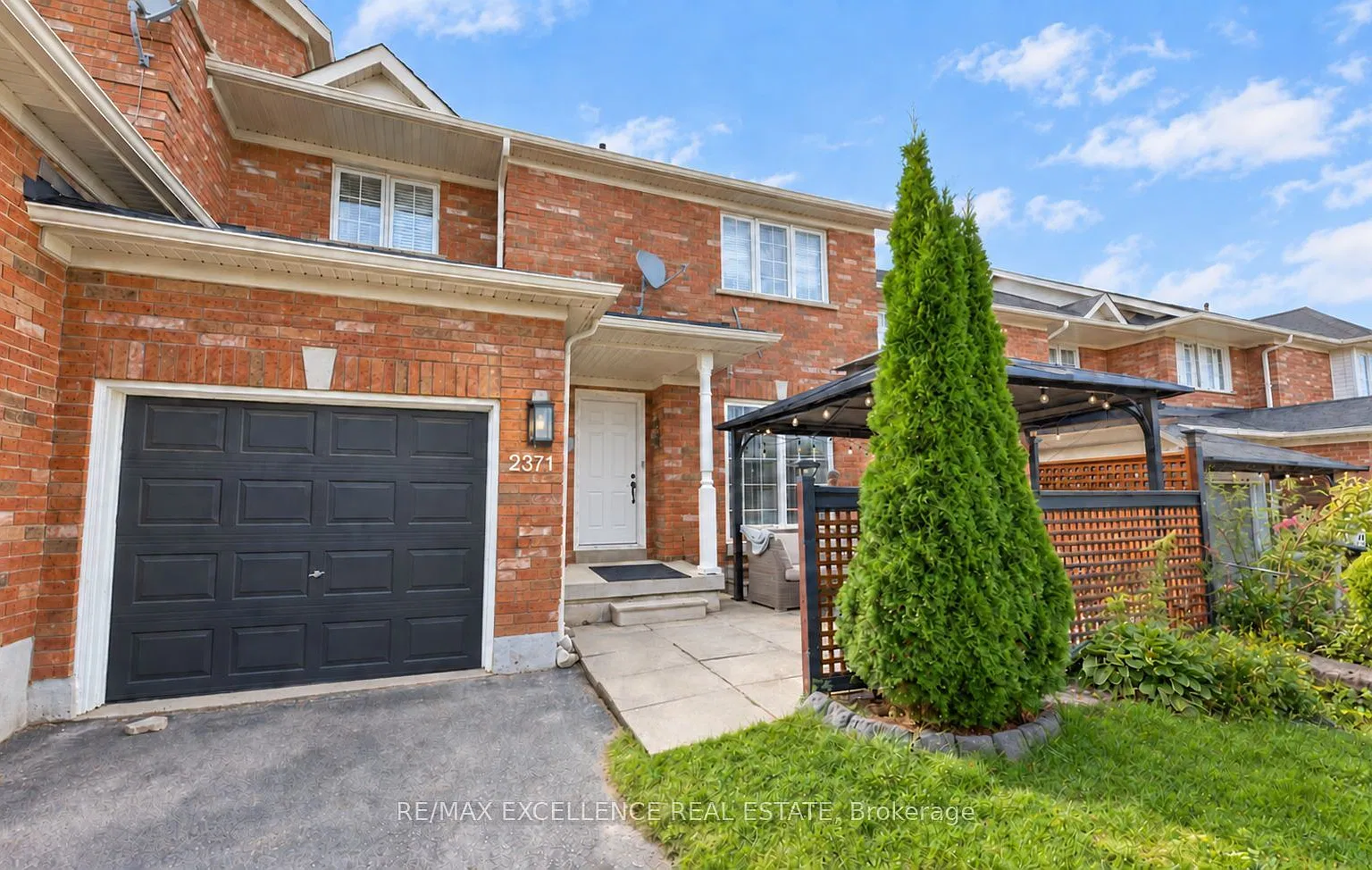 3 bed, $2,750 — Photo 2