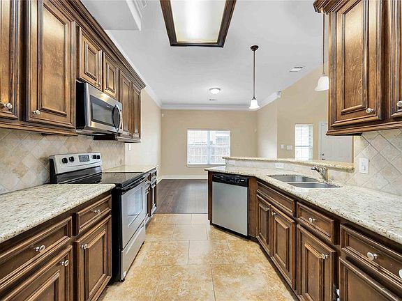 3rd image of 2865 Westhollow Dr Unit 91