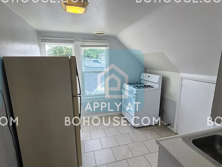 7409 Bradbury Ave — Photo 4