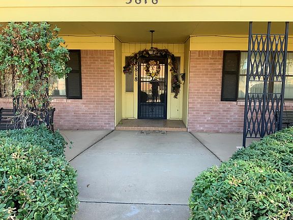 3rd image of 3818 Brookhaven Ln