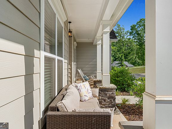 5th image of 237 N Point Cir