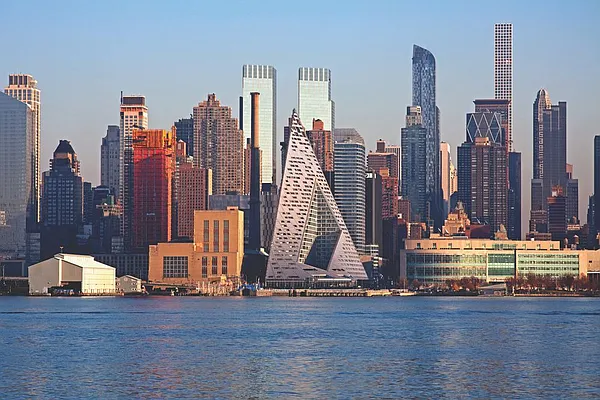 Rented by The Durst Organization | media 1