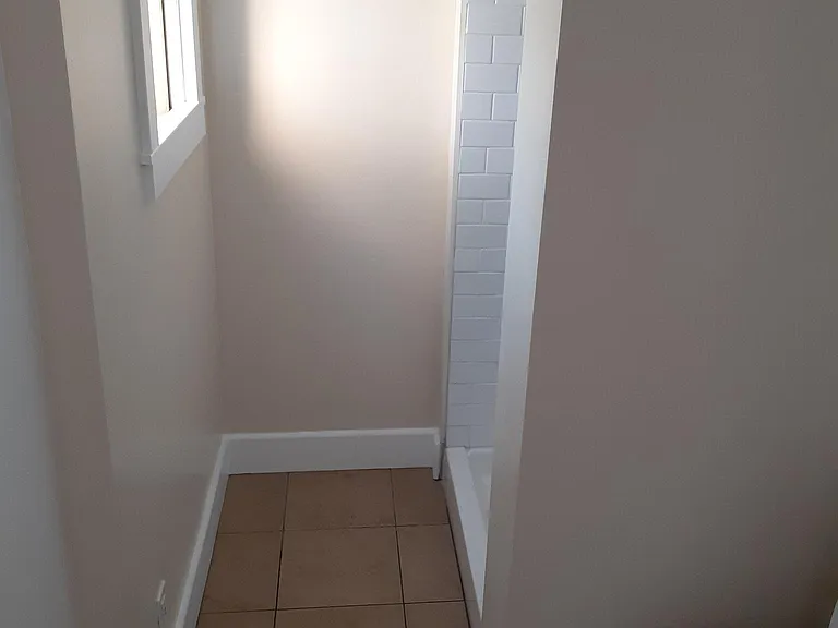 Shower nook