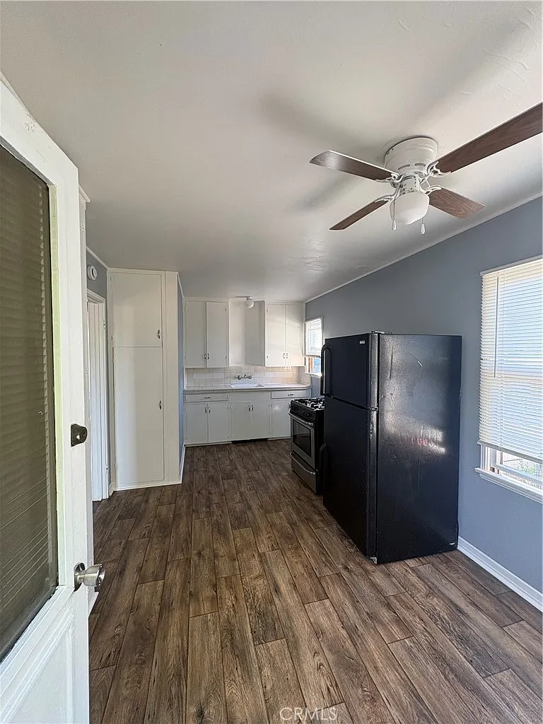 1 bed, 500 sqft, $1,900 — Photo 4