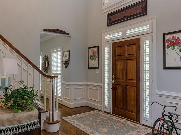 5th image of 3375 Arbor Woods Dr