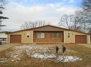 206 Liberty Dr, Belleville, IL
