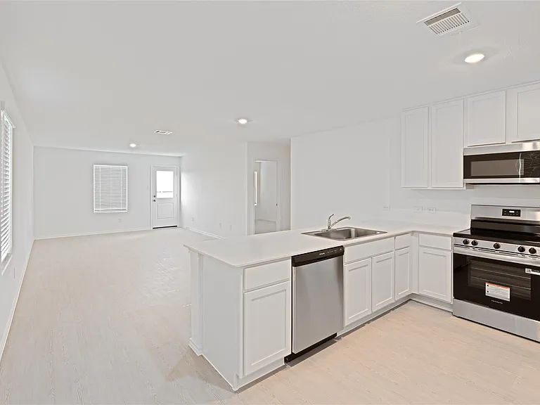 336 Cowpoke Dr — Photo 5