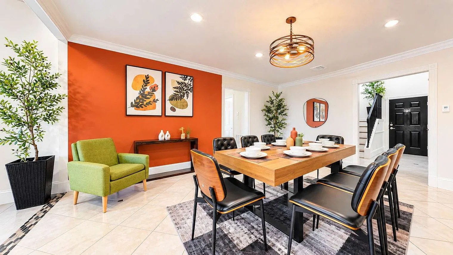 6 bed, 3.0 bath, 2798 sqft, $8,581 — Photo 4