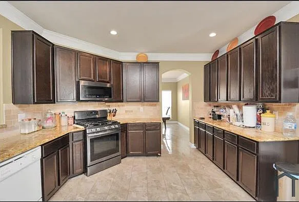 4246 Duneberry Trl — Photo 8