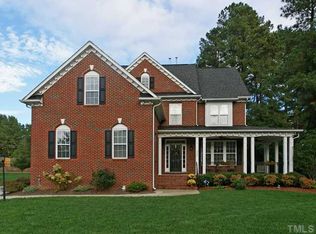 302 Gravel Brook Ct, Cary, NC 27519