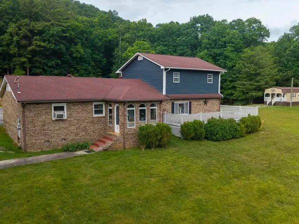 165 Hughes Rd, Daniels, WV 25832