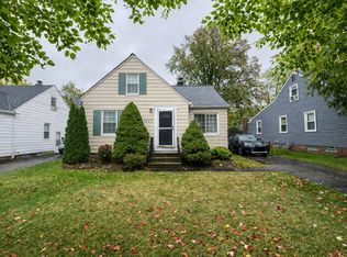1207 Churchill Rd, Lyndhurst, OH 44124