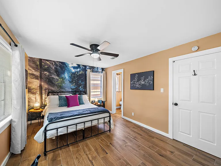 11018 Endicott Ln — Photo 13