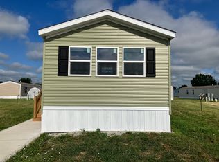 890 Cottonwood Ln, Rochester, IN 46975