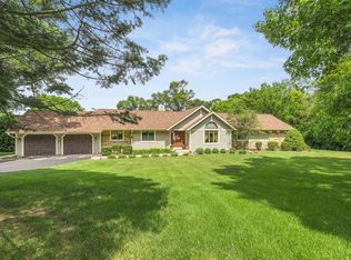 12828 Menominee Trl, Roscoe, IL 61073