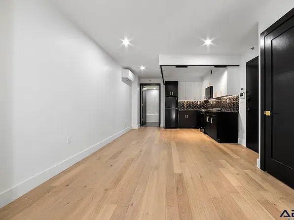 154 Lenox Rd, Brooklyn, NY