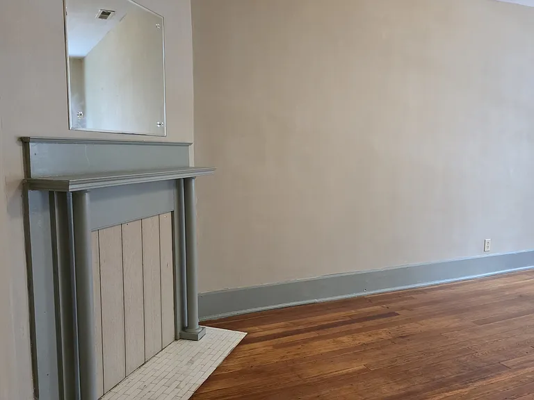 Master bedroom mantle and decorative fireplace.