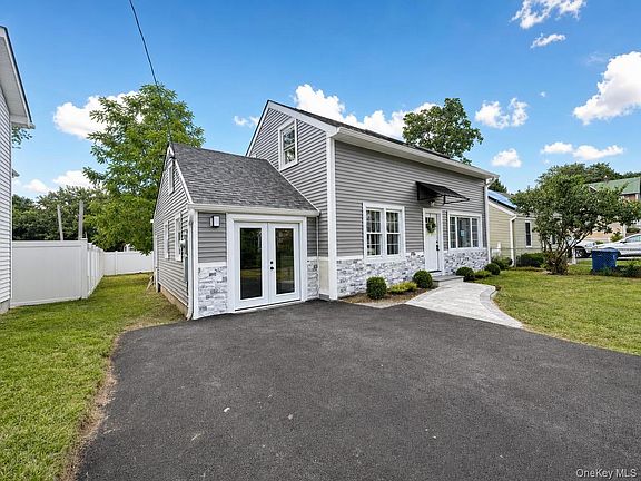 2nd image of 23 W Conkling Avenue