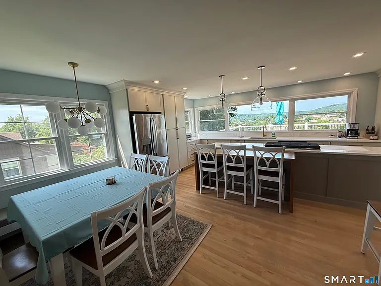16 Candlewood Acres Rd — Photo 21