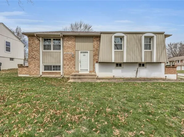 15908 W Brougham Ct, Olathe, KS 66062