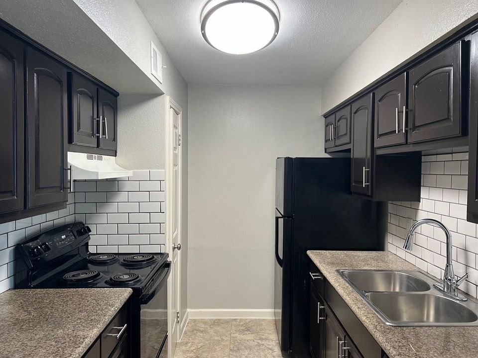 1st image of 5550 N Braeswood Blvd APT 136