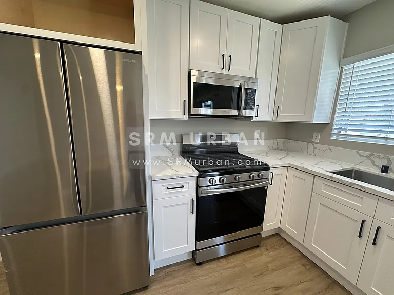 4150 41st St #10 — Photo 4