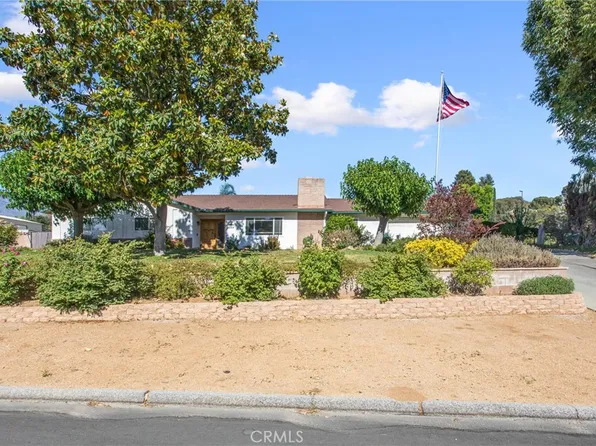 1041 Holmes St, Calimesa, CA 92320