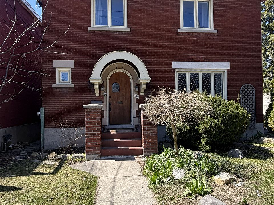 1st image of 444 Parkdale Ave