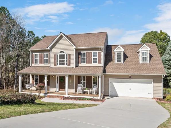 104 Spooner Ct, Holly Springs, NC 27540