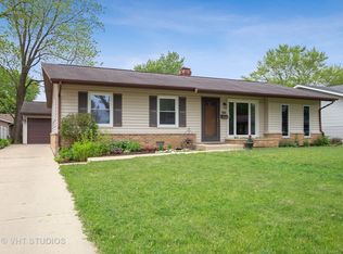 564 Charing Cross Rd, Elk Grove Village, IL 60007