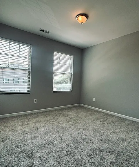 4499 Middletown Dr — Photo 29