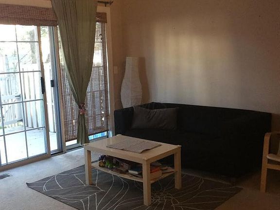 5th image of 2552 Gardenia Dr